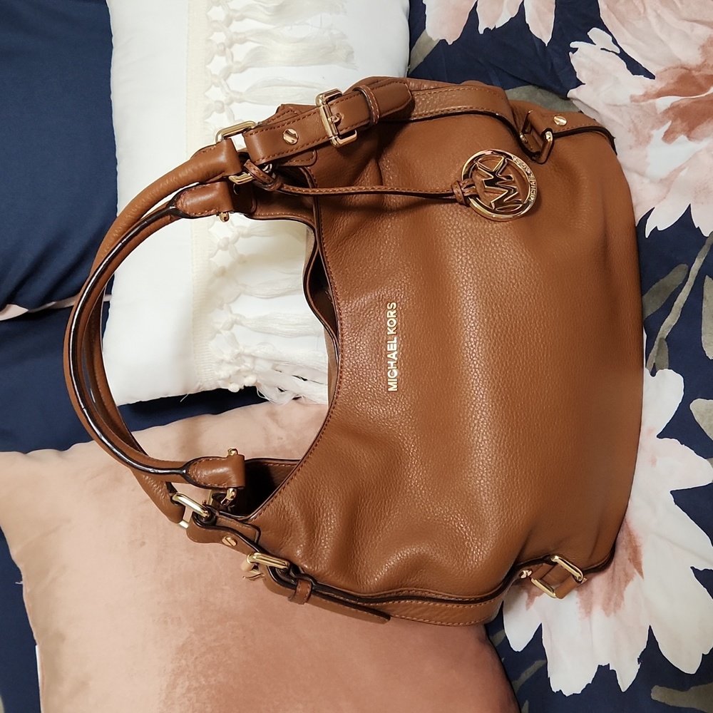 Michael Kors Conaic Shoulder Bag